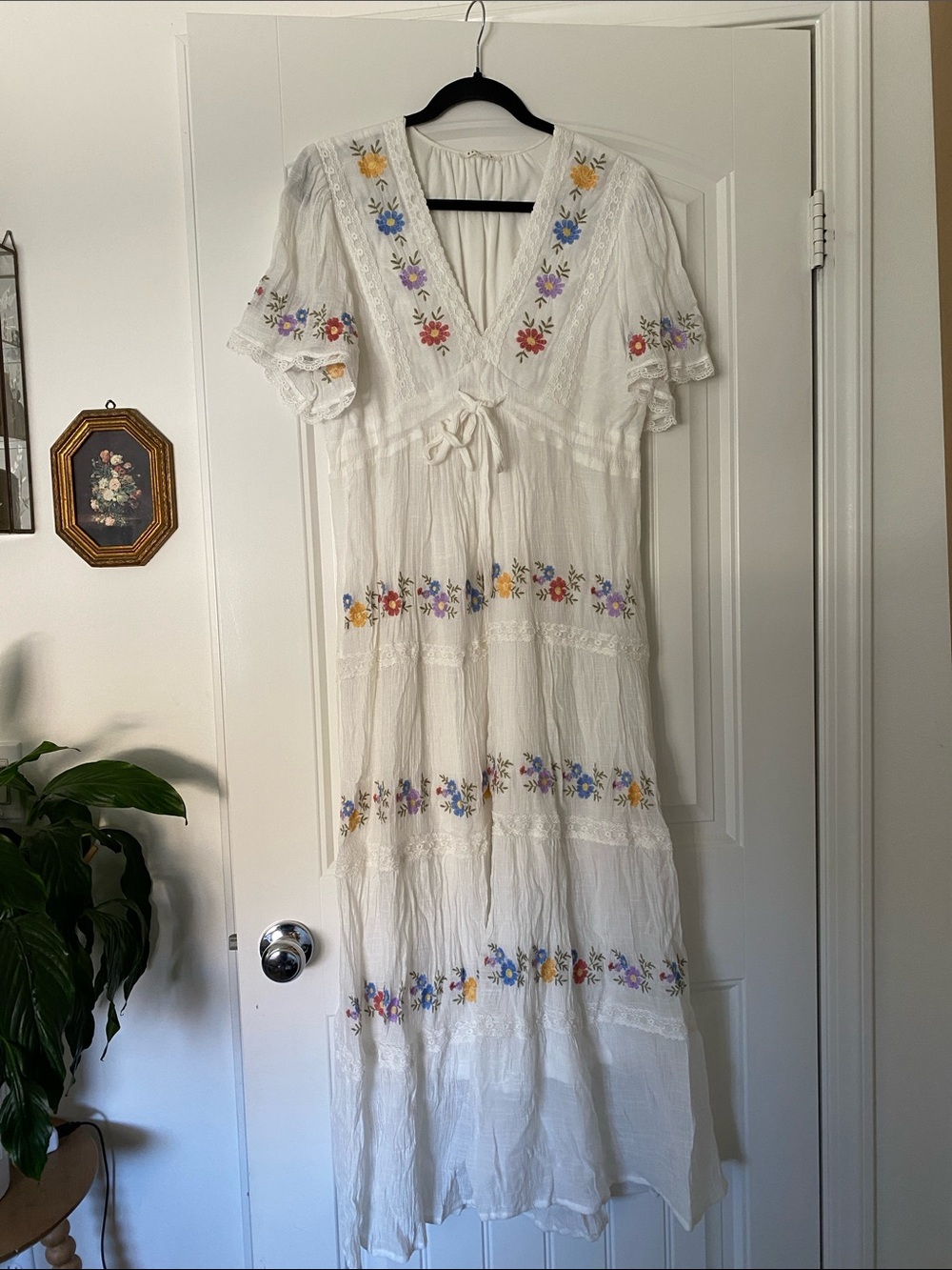 Baevely Boho Embroidered White Floral Maxi Dress